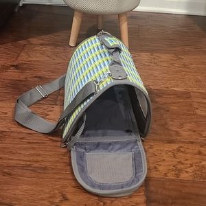 All living things small carrier